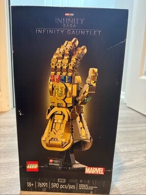 LEGO Infinity Gauntlet - unopened